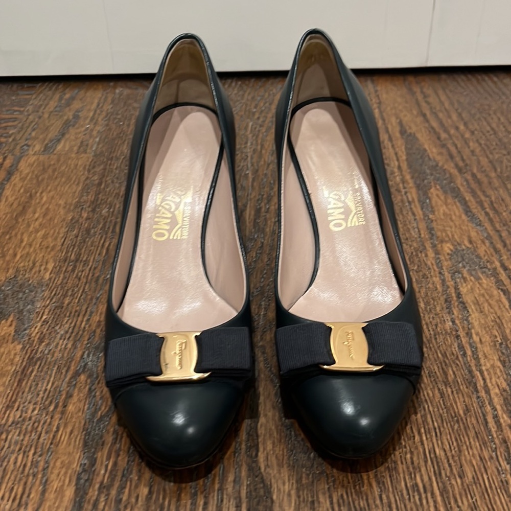 Ferragamo dark green/blue 7.5 heels